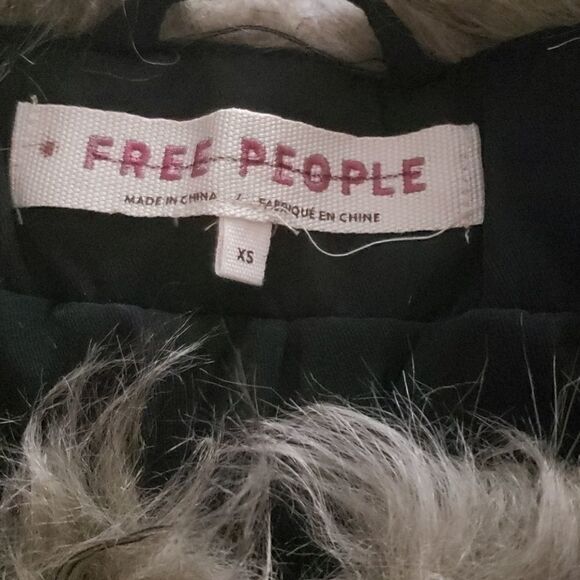 Free people unwritten Faux Fur Jacket Size XS - Picture 9 of 10